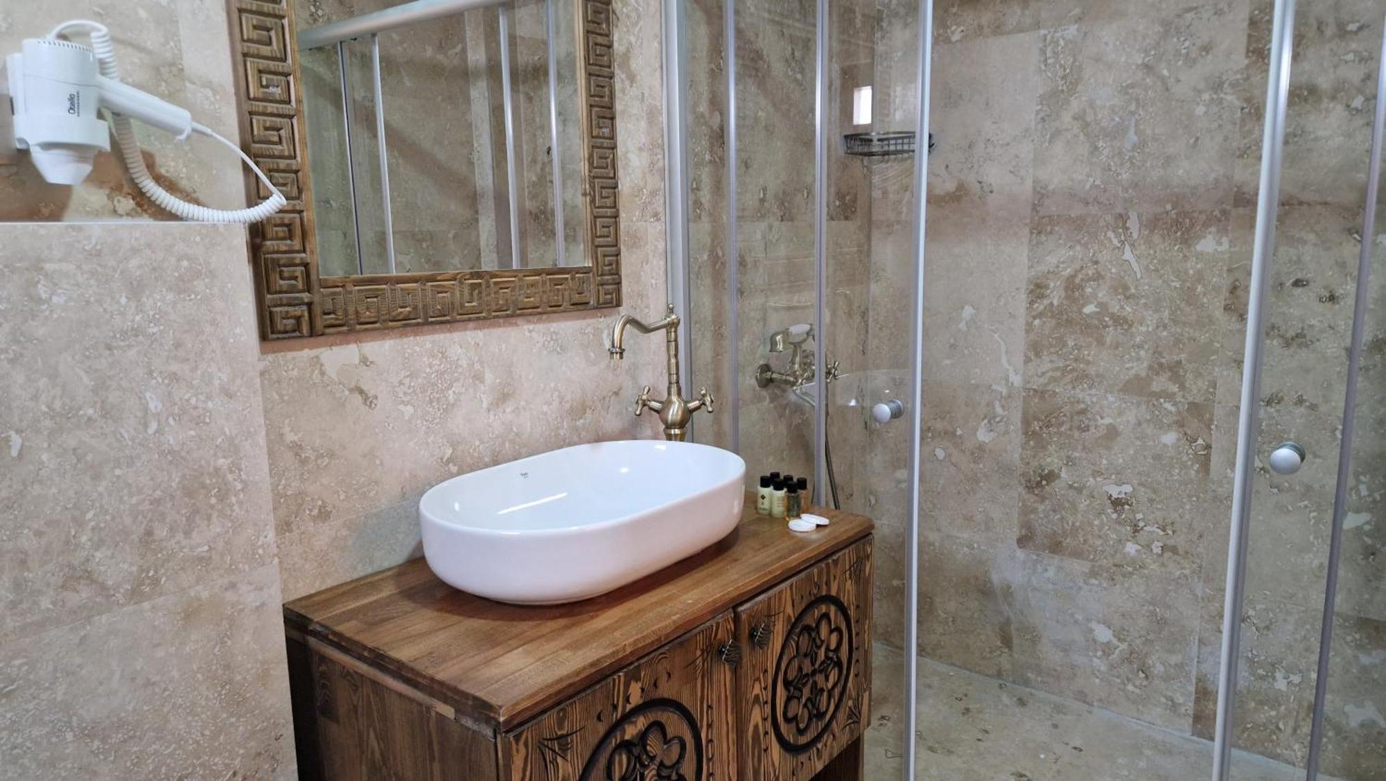Elite Rose Cappadocia Hotel อุตชิซาร์ ภายนอก รูปภาพ