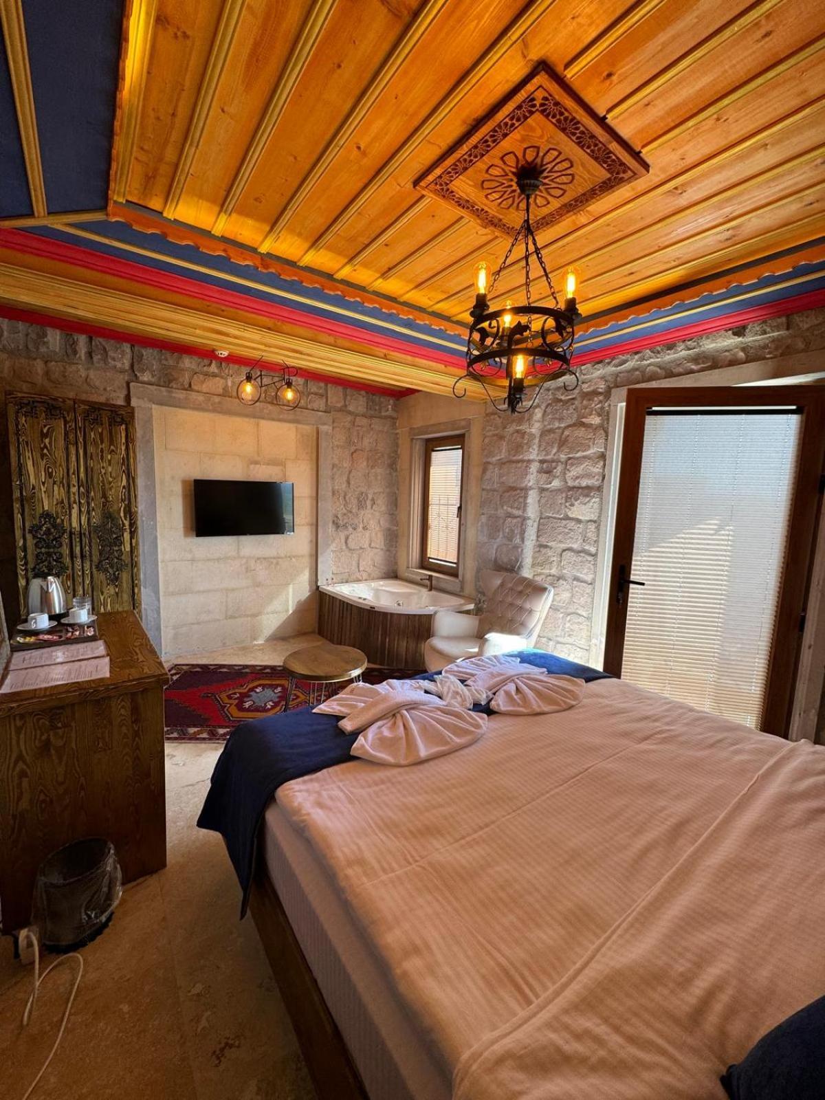 Elite Rose Cappadocia Hotel อุตชิซาร์ ภายนอก รูปภาพ